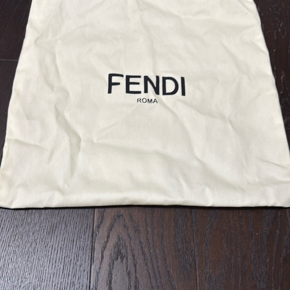 Fendi Black and Gold Basket Bag - Picture 12 of 12